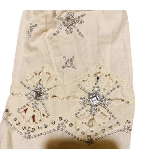 Beautiful Poleci Blouse Cream Colored jeweled accented cuffs. Size 8 - Picture 3 of 5